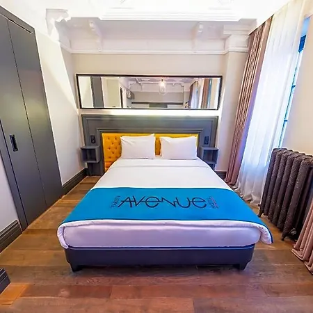 Taksim Avenue 3*