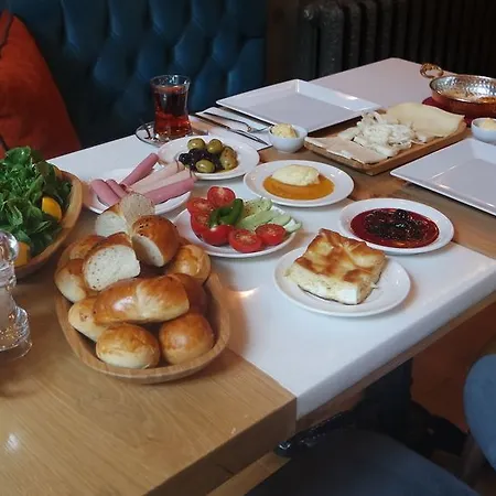 Taksim Avenue 3*