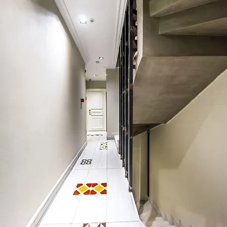 塔克西姆大街公寓 酒店 3*