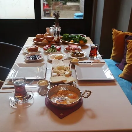 酒店 塔克西姆大街公寓 3*