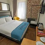 Taksim Avenue 3*